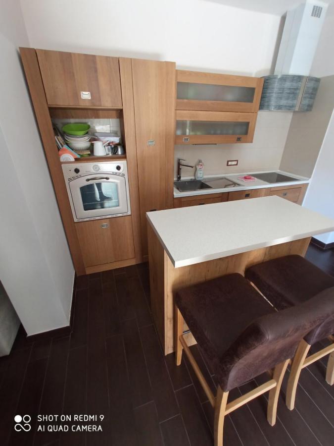 Apartment Verano Njivice Eksteriør billede