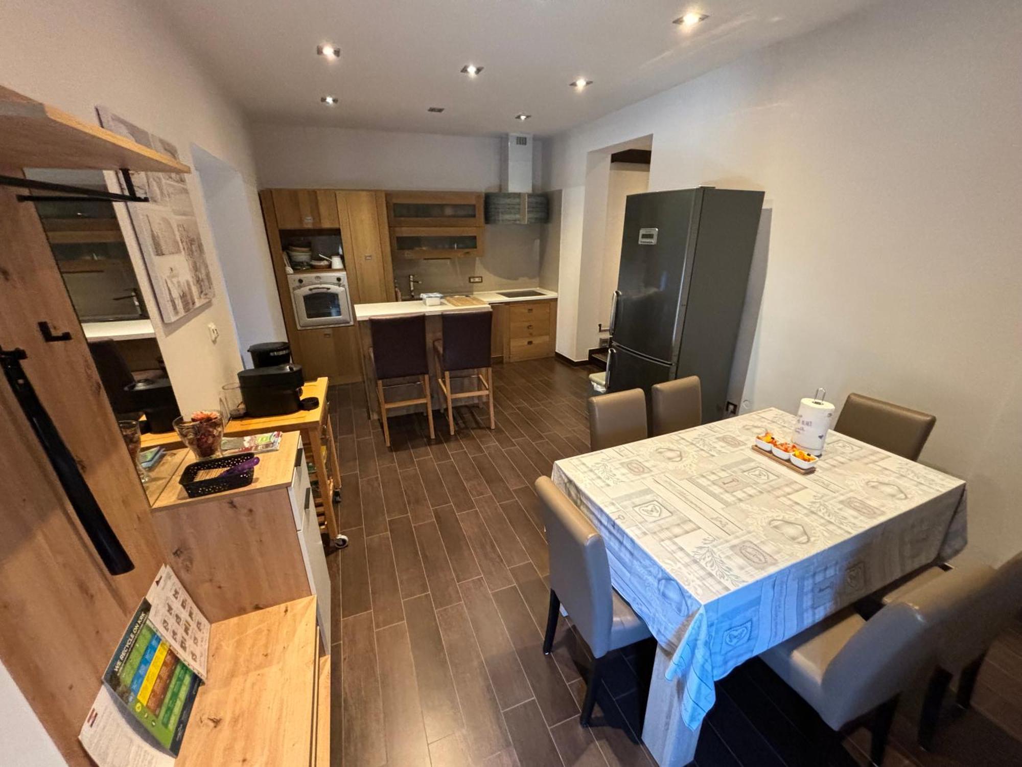 Apartment Verano Njivice Eksteriør billede